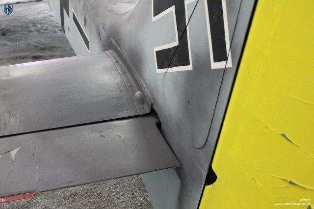 0066_Paris_Le_Bourget_Focke-Wulf_Fw_190_A-8_Anschluss_Hoehenleitwerk_Wartungsklappe_Sporn