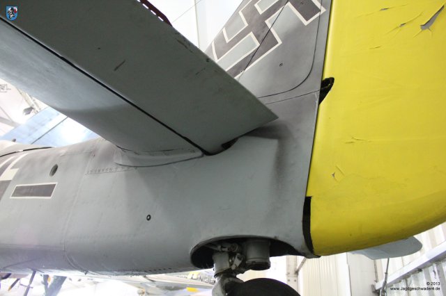 0067_Paris_Le_Bourget_Focke-Wulf_Fw_190_A-8_Anschluss_Hoehenleitwerk