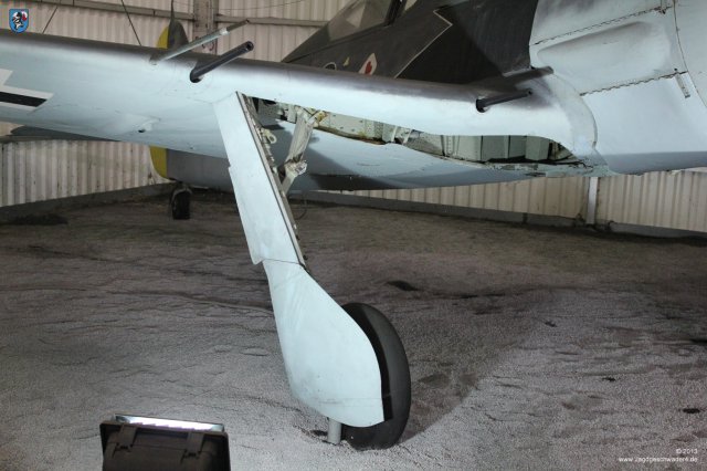0081_Paris_Le_Bourget_Focke-Wulf_Fw_190_A-8_Fahrwerksbein_rechts