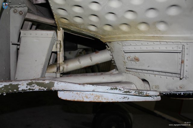 0089_Paris_Le_Bourget_Focke-Wulf_Fw_190_A-8_Motoraufhaengung_Huelsenauswurf
