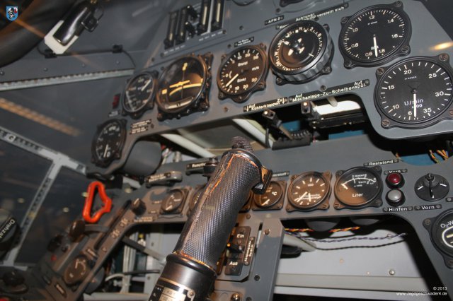 0004_Berlin_Focke-Wulf_Fw_190_Cockpit_Nachbau_Steuerknueppel
