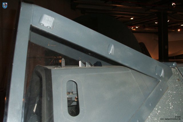 0023_Berlin_Focke-Wulf_Fw_190_Cockpit_Nachbau_Windschutz_Reflexvisier