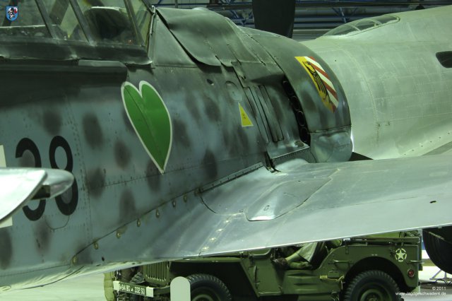 0014_London_Hendon_Focke-Wulf_Fw_190_S-8_Fluegeluebergang