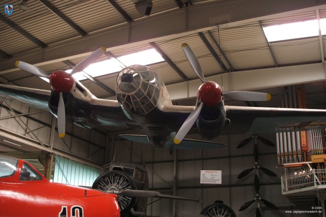 0001_Sinsheim_Heinkel_He_111_H-16_CASA_C-2_111b_Front_Ansicht