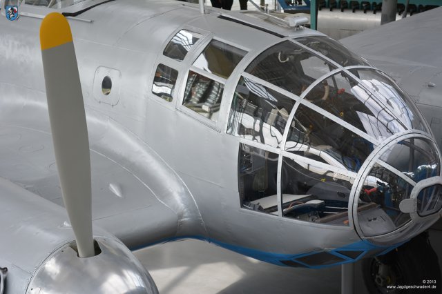 0002_Oberschleissheim_Heinkel_He_111_H-16_CASA_C-2_111b_Cockpit_Kanzel_Verglasung_Wintergarten