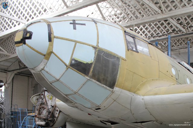 0017_Duxford_Heinkel_He_111_H-16_CASA_C-2_111b_Kanzel_Cockpit
