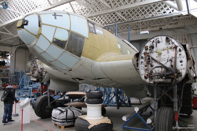 0018_Duxford_Heinkel_He_111_H-16_CASA_C-2_111b_Ansicht_links