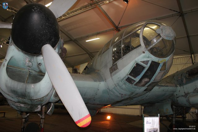 0003_Paris_Le-Bourget_Heinkel_He_111_H-16_CASA_C-2_111d_Glas_Vollsicht_Kanzel