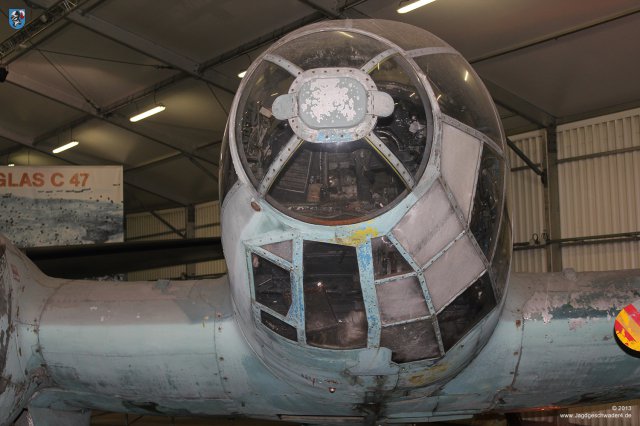 0006_Paris_Le-Bourget_Heinkel_He_111_H-16_CASA_C-2_111d_asymmetrische_Vollsichtkanzel