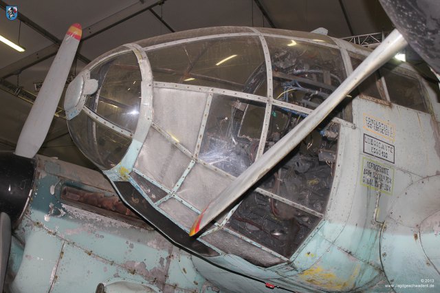 0013_Paris_Le-Bourget_Heinkel_He_111_H-16_CASA_C-2_111d_Vollsichtkanzel_Gefechtskuppel