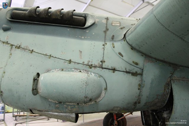 0021_Paris_Le-Bourget_Heinkel_He_111_H-16_CASA_C-2_111d_Triebwerk_Verkleidung_Rolls-Royce-Merlin
