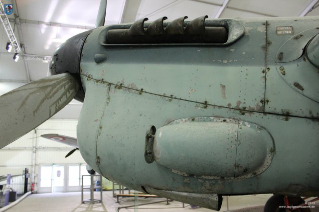 0022_Paris_Le-Bourget_Heinkel_He_111_H-16_CASA_C-2_111d_Flugmotor_Verkleidung_Rolls-Royce-Merlin