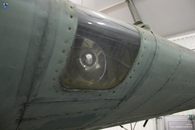 0029_Paris_Le-Bourget_Heinkel_He_111_H-16_CASA_C-2_111d_Landescheinwerfer_Tragflaeche