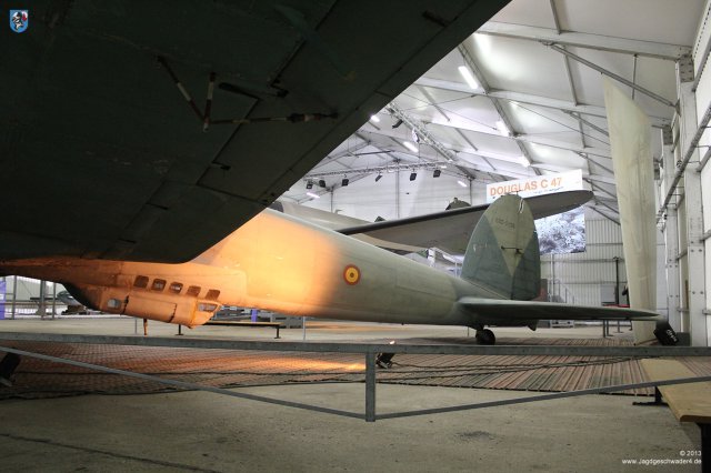 0032_Paris_Le-Bourget_Heinkel_He_111_H-16_CASA_C-2_111d_Rumpf_Heck_Seitenleitwerk
