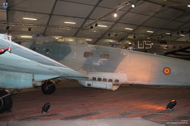 0039_Paris_Le-Bourget_Heinkel_He_111_H-16_CASA_C-2_111d_B-Stand_Bodenwanne_C-Stand