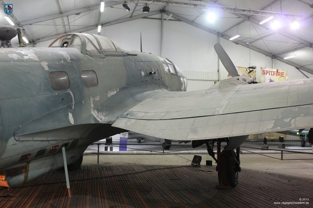 0057_Paris_Le-Bourget_Heinkel_He_111_H-16_CASA_C-2_111d_Tragflaeche_Rumpf