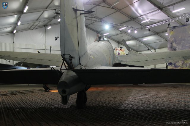 0077_Paris_Le-Bourget_Heinkel_He_111_H-16_CASA_C-2_111d_Heckansicht