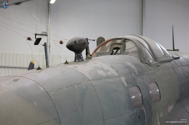 0082_Paris_Le-Bourget_Heinkel_He_111_H-16_CASA_C-2_111d_B-Stand_Rumpfruecken