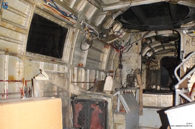 0034_London-Hendon_Heinkel_He_111_H-20_WNr_701152_Rumpf_Innen_Seite_Wand
