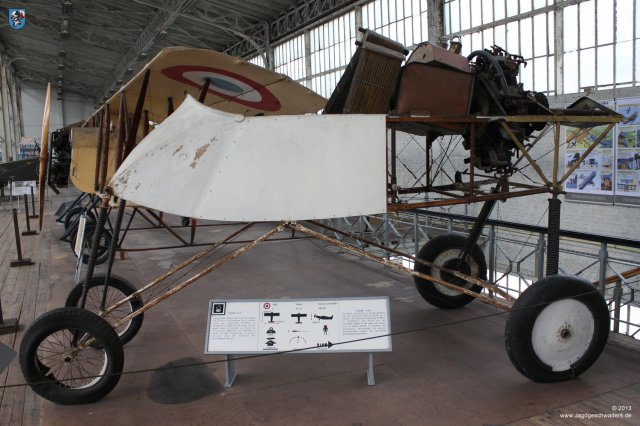0001_Jagdflugzeug_Voisin_III_LA_1915_Bruessel