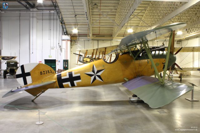 0005_Jagdflugzeug_Albatros_D_Va_D-7343-17_Hendon