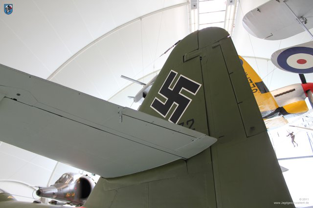 0007_London-Hendon_Messerschmitt_Me_262_A-2a_WNr_112372_Hoehenruder_Flettner_Seitenruder_Flettnerruder