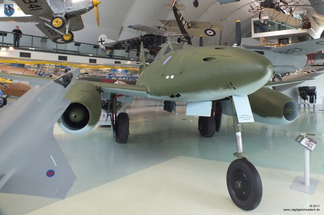 0050_London-Hendon_Messerschmitt_Me_262_A-2a_WNr_112372_erster_Strahljaeger_Duesenjaeger_der_Welt