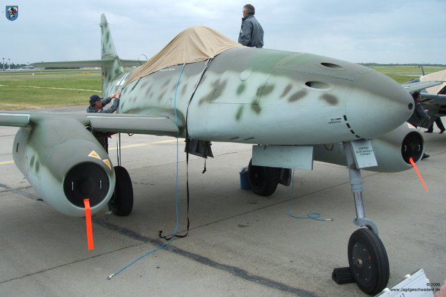0010_ILA_Berlin_2006_Messerschmitt_Me_262_B-1a_WNr_501244_Cockpit_Abdeckung