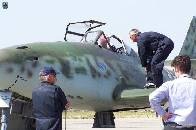 0014_ILA_Berlin_2008_Messerschmitt_Me_262_B-1a_WNr_501244_Pilot_Cockpit