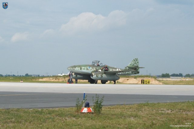 0011_ILA_Berlin_2010_Messerschmitt_Me_262_B-1a_WNr_501244_Startbahn_Landebahn_Rollbahn