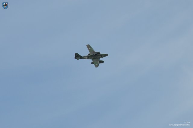 0014_ILA_Berlin_2010_Messerschmitt_Me_262_B-1a_WNr_501244_Flug_Vorfuehrung_Vorbeiflug