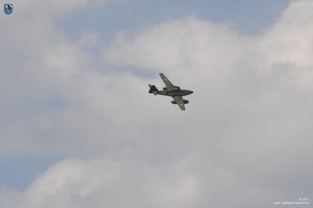 0016_ILA_Berlin_2010_Messerschmitt_Me_262_B-1a_WNr_501244_Flug_Vorfuehrung_Vorbeiflug