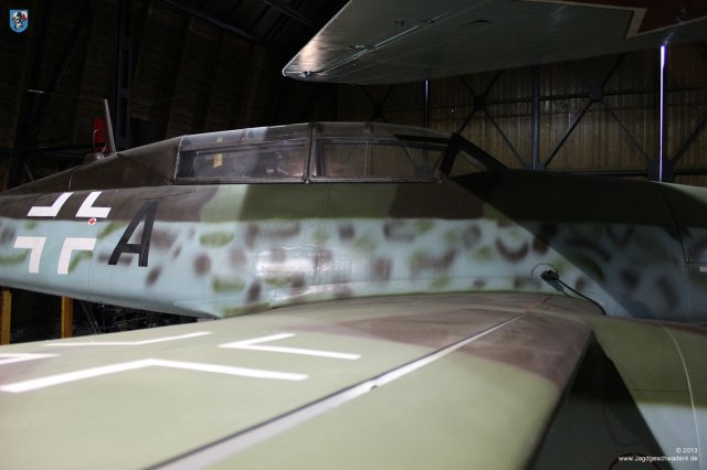 0017_Prag-Kbely_Me_262_B-1a_Avia_CS_92_Rumpf_Seitenwand_Rumpfmittelteil_Rumpfhinterteil