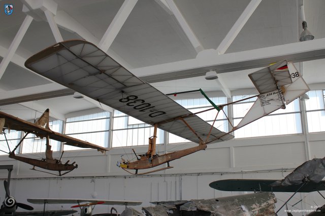 0007_Air_Fighter_Academy_Hangar_10_Heringsdorf_Usedom_Schulgleiter_SG38_D-1038