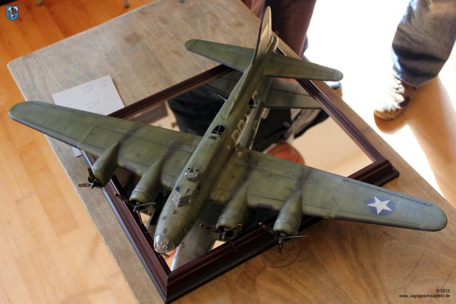 0002_Kovarska_Veteranentreffen_2012_Modellbauausstellung_Boeing_B-17