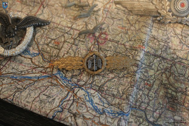 0019_Kovarska_Veteranentreffen_2012_Frontflugspange_in_Bronze_Jagdflieger