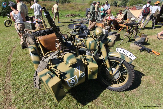 0018_Kovarska_Veteranentreffen_2013_Krad_mit_Beiwagen