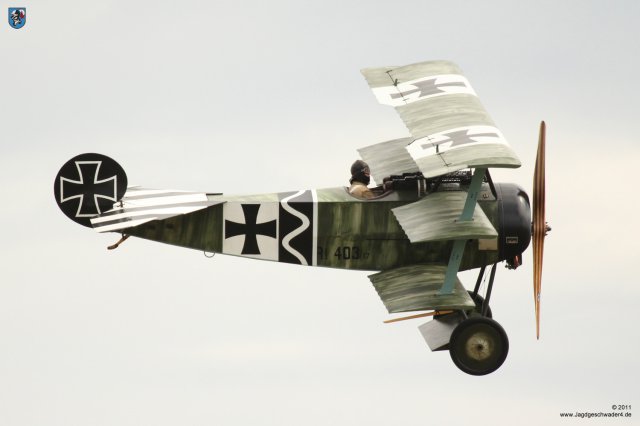 0024_Flying_Legends_2011_Fokker_DR1_Dreidecker_403-17_G-CDXR
