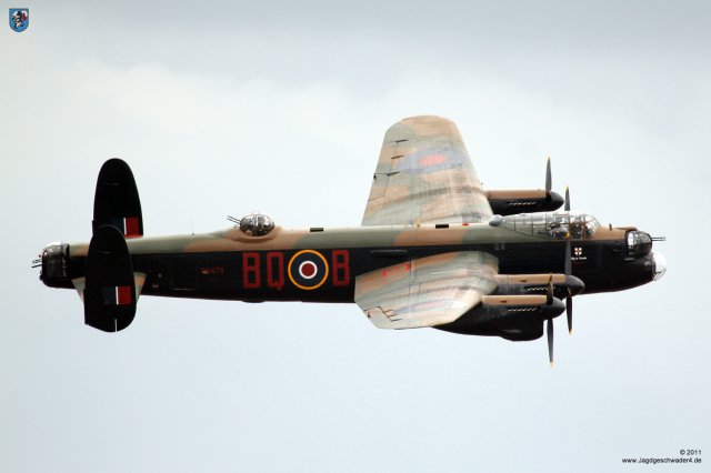 0091_Flying_Legends_2011_Avro_Lancaster_PA474_BBMF_Phantom_of_the_Ruhr