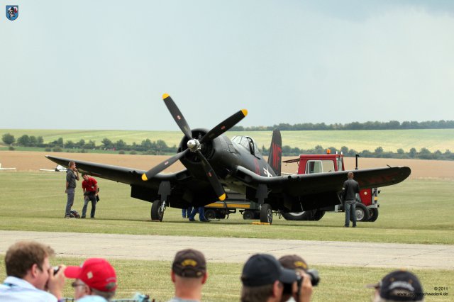 0107_Flying_Legends_2011_Chance_Vought_F4U-4_Corsair_Flying_Bulls