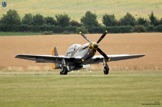 0118_Flying_Legends_2011_North_American_P-51_Mustang_Miss_Velma_CY-D