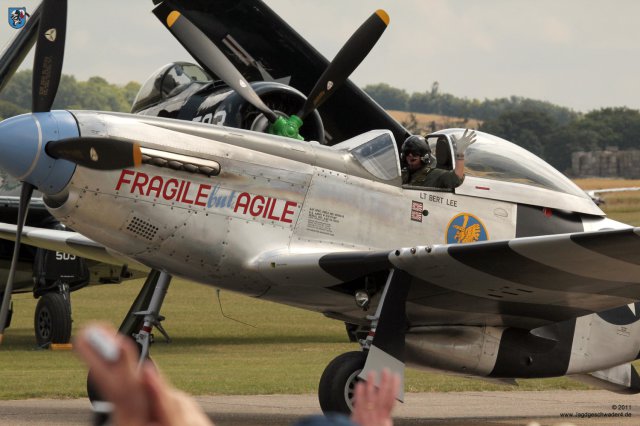 0133_Flying_Legends_2011_North_American_P-51_Mustang_Fragile_but_Agile