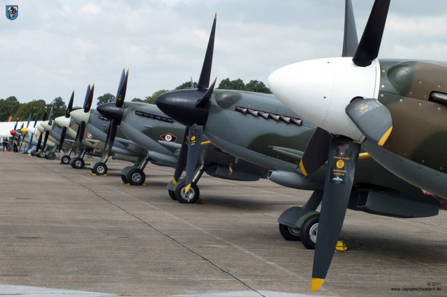 0138_Flying_Legends_2011_Spitfire_Propeller_Flugzeugreihe