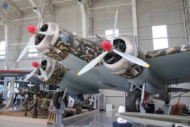 0022_Italienisches_Luftwaffenmuseum_Vigna_di_Valle_Savoia-Marchetti_SM_79_Sparviero_MM24327_Serie_L_III