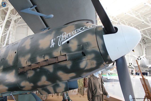 0067_Italienisches_Luftwaffenmuseum_Vigna_di_Valle_Macchi_MC202_Serie_73-7_MM9667_Seriennummer_366_Folgore