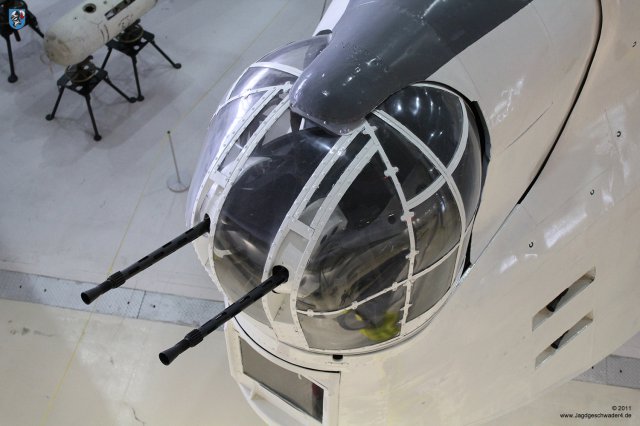 0011_IWM-Museum_Duxford_Geschuetzturm_Short_Sunderland_Mk_V
