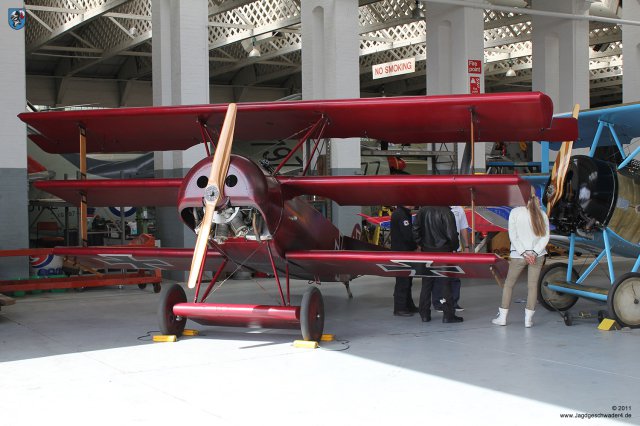 0036_IWM-Museum_Duxford_Dreidecker_Fokker_DRI_DR1