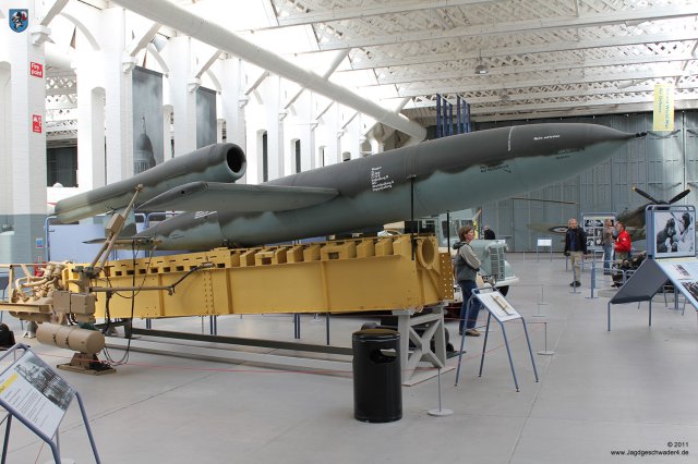 0085_IWM-Museum_Duxford_V1_Vergeltungswaffe_Fluegelrakete_Flugbombe