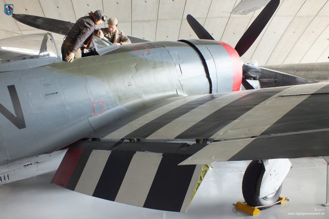 0098_IWM-Museum_Duxford_Invasionsstreifen_Republic_P-47D_Thunderbolt