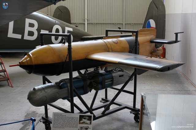 0047_Tschechisches_Luftfahrtmuseum_Prag_Kbely_funkferngesteuerte_Gleitbombe_Henschel_Hs_293_A_1943